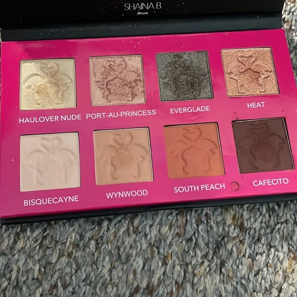 Makeup palates lot - full size - Picture 14 of 14